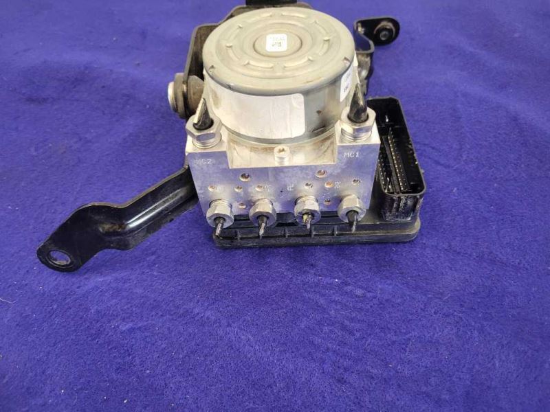 2015-2020 Ford Mustang GT350 Shelby Anti-Lock Brake Module Control Pump - The Parts Farm