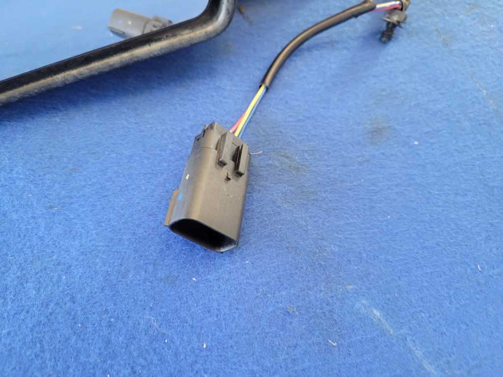 2015-2020 Ford Mustang GT S550 Driver Rear View Mirror Spotter Paint G1 2643 - The Parts Farm