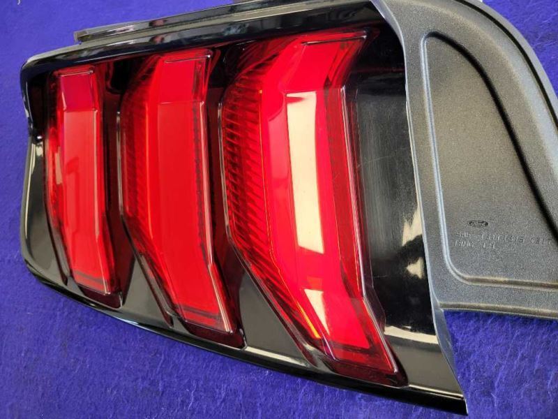 2018-2023 Ford Mustang GT S550 Driver Left LH Tail Light Lamp Brake Lens OEM - The Parts Farm