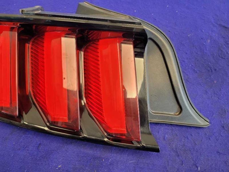 2015-2017 Ford Mustang GT S550 Driver Left LH Taillight Lamp Brake Lens OEM - The Parts Farm