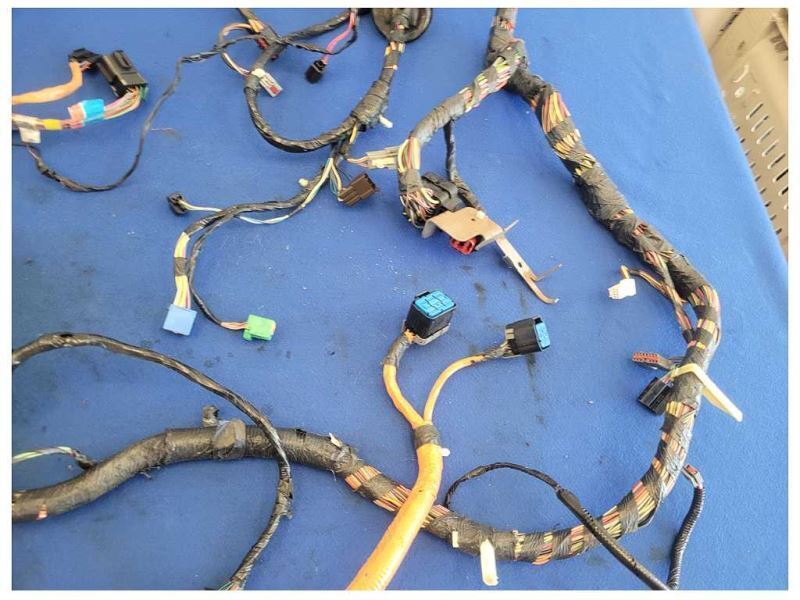 2003-2004 Mercury Marauder 4.6L 4v Body Harness Wire Plug *Broken* 2522 - The Parts Farm
