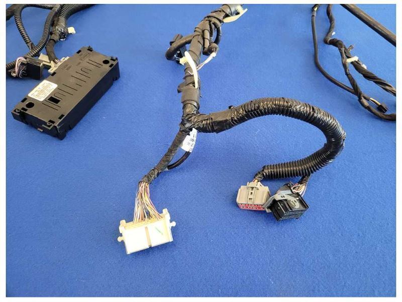 2012-2013 Ford Mustang Boss 302 Coupe Dash Harness Wire Harness Plug M/T 2599 - The Parts Farm