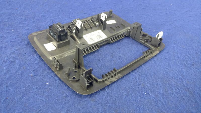 2014 2015 Chevy Camaro Front Center Roof Console Sunroof Garage Door Toggles NTO - The Parts Farm