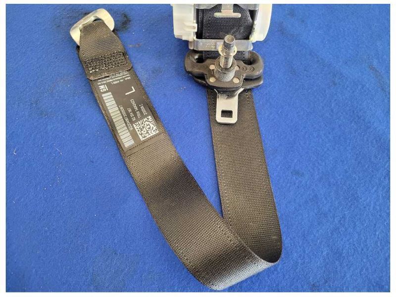 2008-2009 Pontiac G8 Sedan 6.0L V8 Driver Left Rear Seat Back Retractor 2529 - The Parts Farm