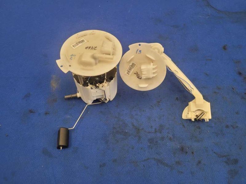 2010-2015 Chevrolet Camaro SS 6.2L Dual Pump Assembly Fuel Gas Rear 2462 - The Parts Farm