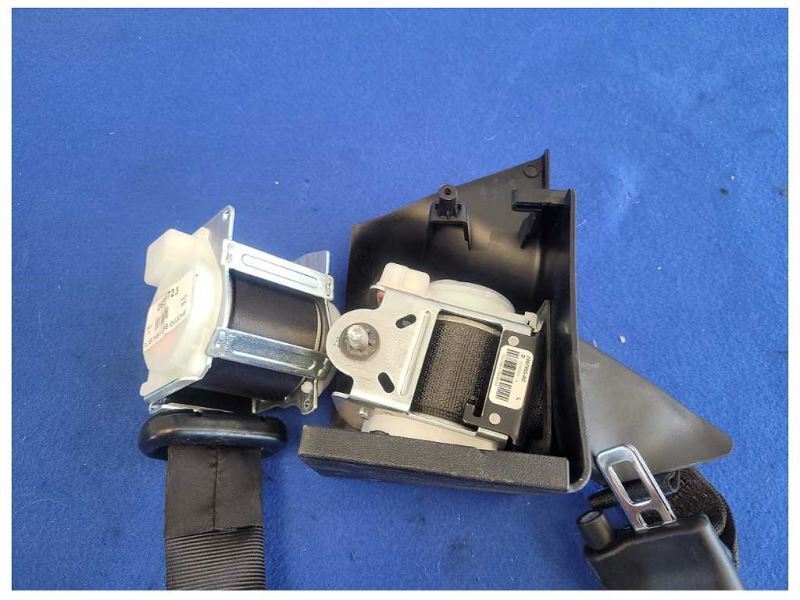 2015-2017 Ford F150 Pickup Truck Driver LH Left Rear Seat Belt Retractor 2580 - The Parts Farm