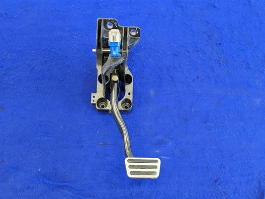 2015-2017 Ford Mustang GT S550 Gas Pedal Box Pad Drive By Wire - The Parts Farm