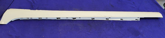 2014-2017 Chevrolet Caprice 6.0L Sedan Driver Left Rocker Panel Molding Trim Wht - The Parts Farm