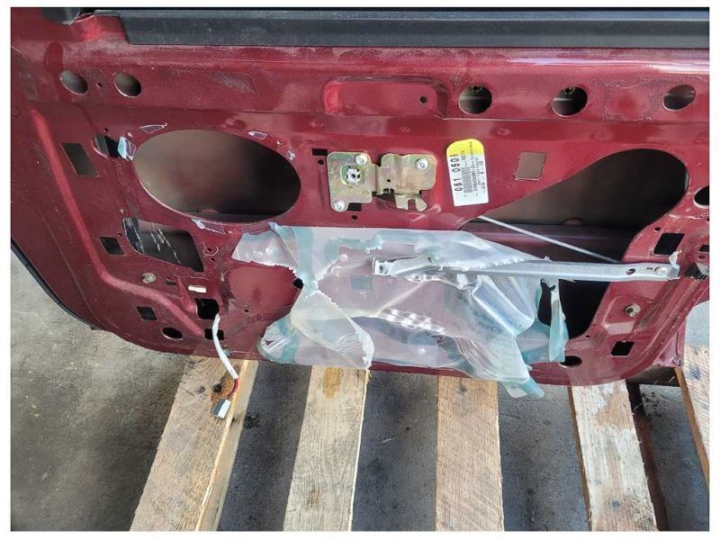 2003-2004 Mercury Marauder 4.6L 4v Passenger Front Door No Molding Paint JL 2534 - The Parts Farm