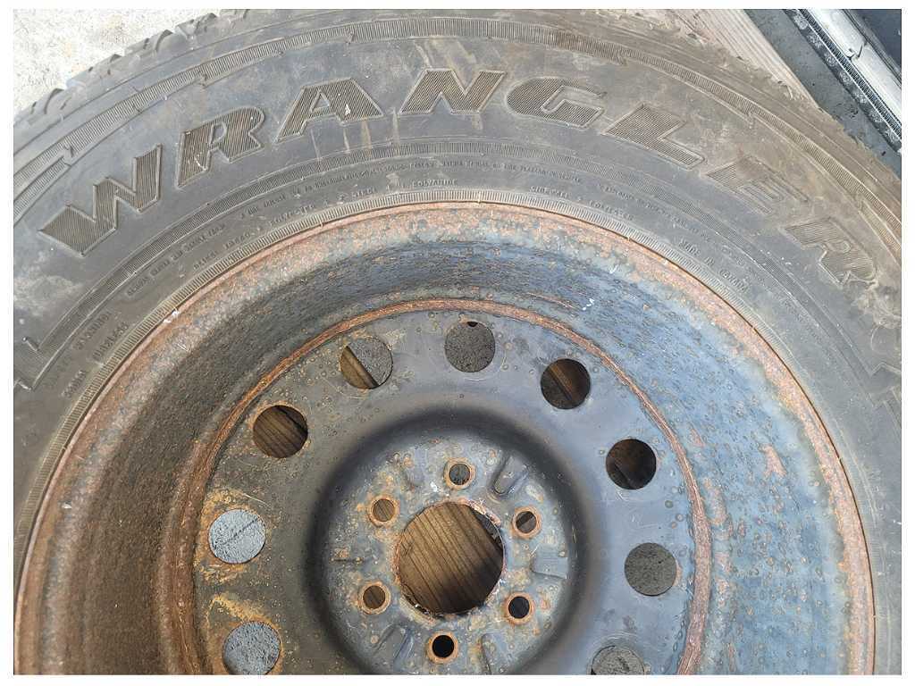 2015-2020 Ford F150 4x4 Pickup Truck Wheel 18x7.5 Steel Spare 12 Hole Tire 2576 - The Parts Farm