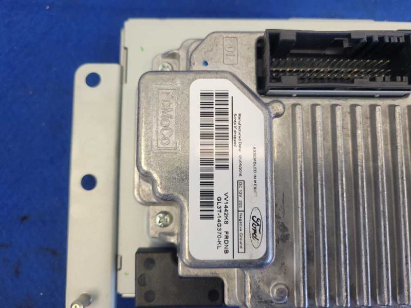 2016 Ford Fq50 Pickup Truck Info-GPS-TV Screen Front Dash 8in Screen 2369 - The Parts Farm
