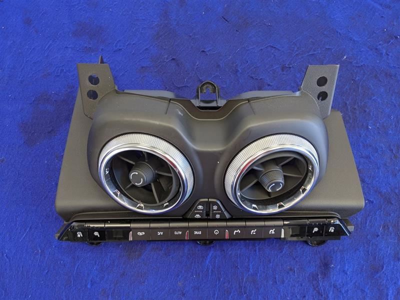 2016-2017 Chevrolet Camaro SS Temperature Control Dual Zone Opt CJ2 ID 84078980 - The Parts Farm