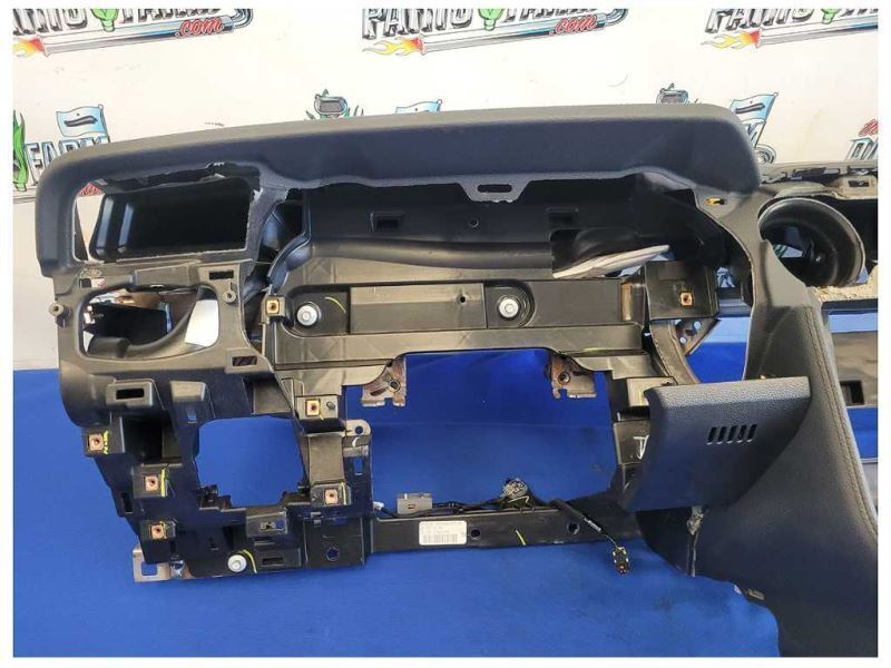 2015-2021 Ford Mustang GT S550 Front Dashboard PP Gauges Shell *Scuffs* 2565 - The Parts Farm