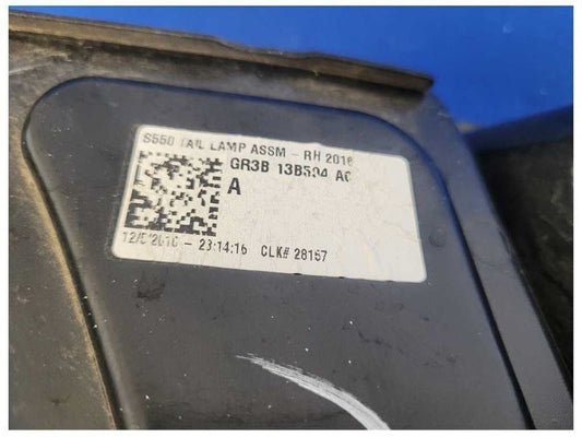 2015-2017 Ford Mustang GT S550 Passenger Right RH Taillight Lamp Brake Lens 2564