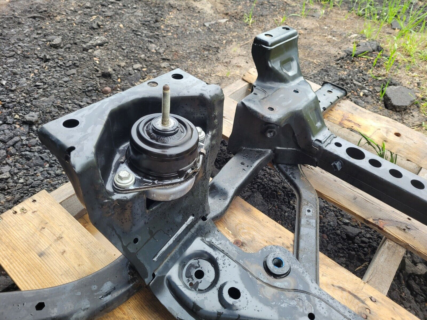 2015-2017 Ford Mustang GT S550 Front Engine K Member Frame Cradle Support 5.0 - The Parts Farm