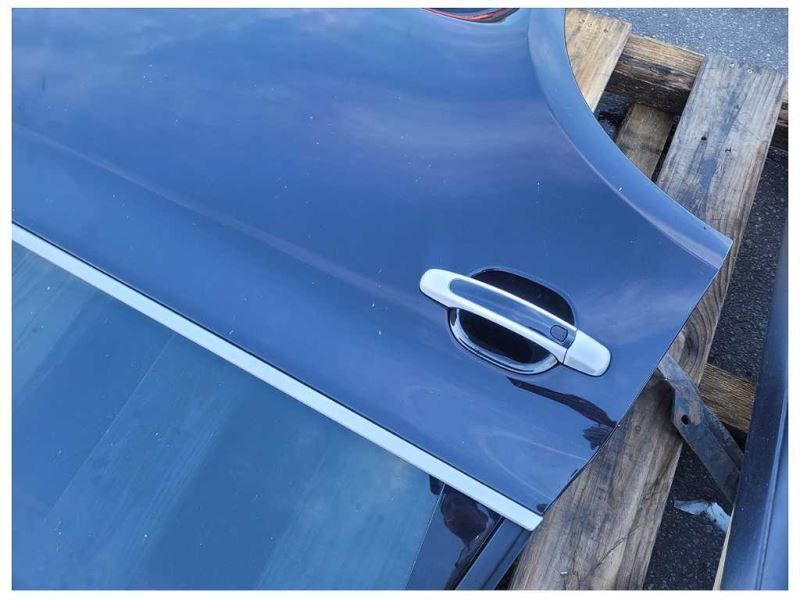2003-2006 Porsche Cayenne Turbo 4.5L Passenger Rear Door Shell Paint Black 2137 - The Parts Farm