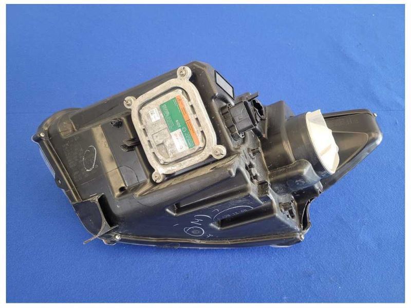 2015-2017 Ford Mustang GT S550 Passenger Front Headlight Lamp *Parts Only* 2544 - The Parts Farm