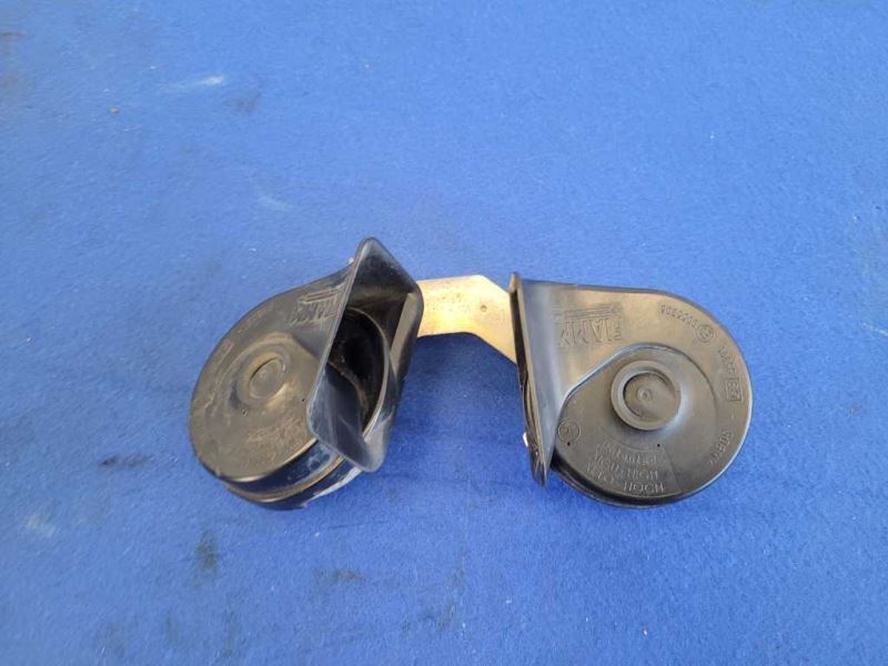 1999-2004 Ford Mustang GT Coupe Dual Horn Emergency Noise Front 2474 - The Parts Farm