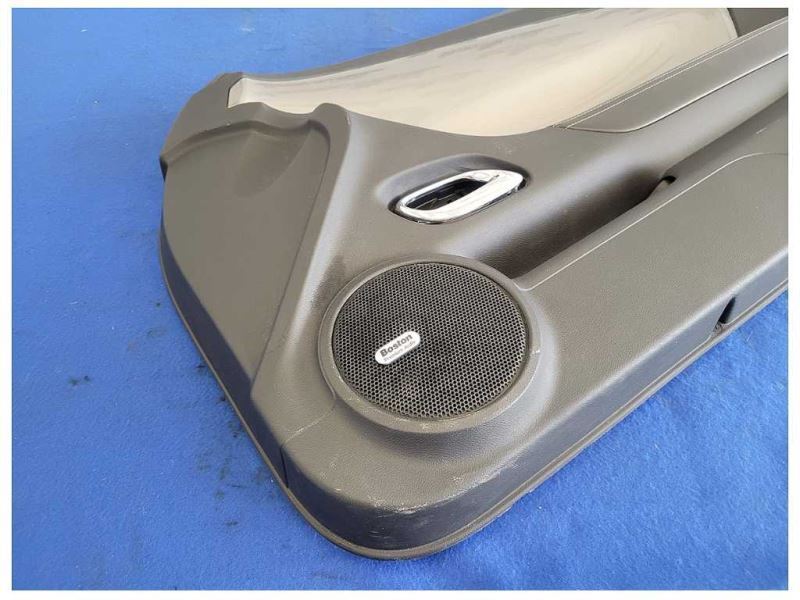 2010-2015 Chevrolet Camaro SS Passenger Front Coupe Door Panel Gray Insert 2528 - The Parts Farm