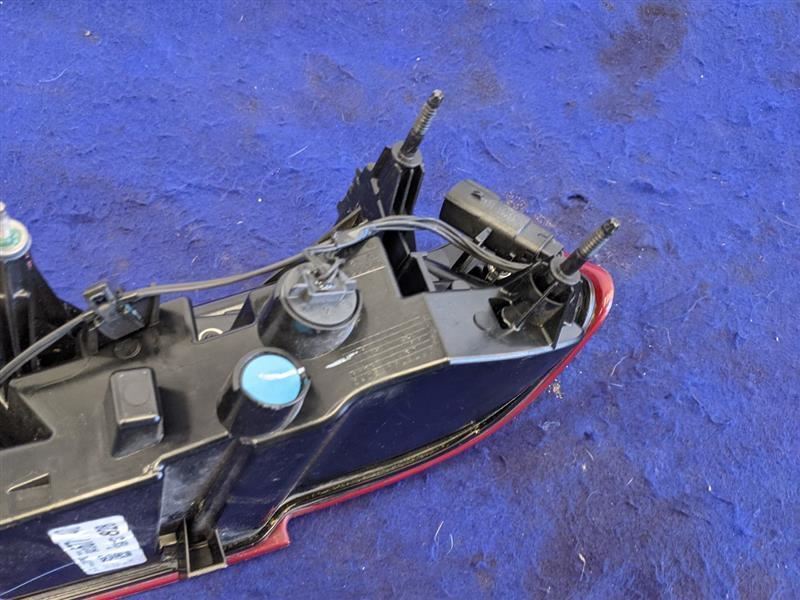 2016-2018 Chevrolet Camaro LS LT SS Passenger Taillight Lamp Lens New Take Off - The Parts Farm
