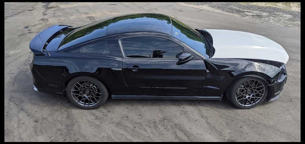 2010-2012 Ford Mustang GT S197 Driver Left Headlight Halogen Boss PARTS ONLY - The Parts Farm