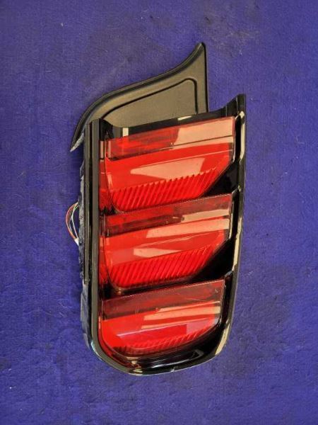 2015-2017 Ford Mustang GT S550 Driver Left LH Taillight Lamp Brake Lens OEM - The Parts Farm
