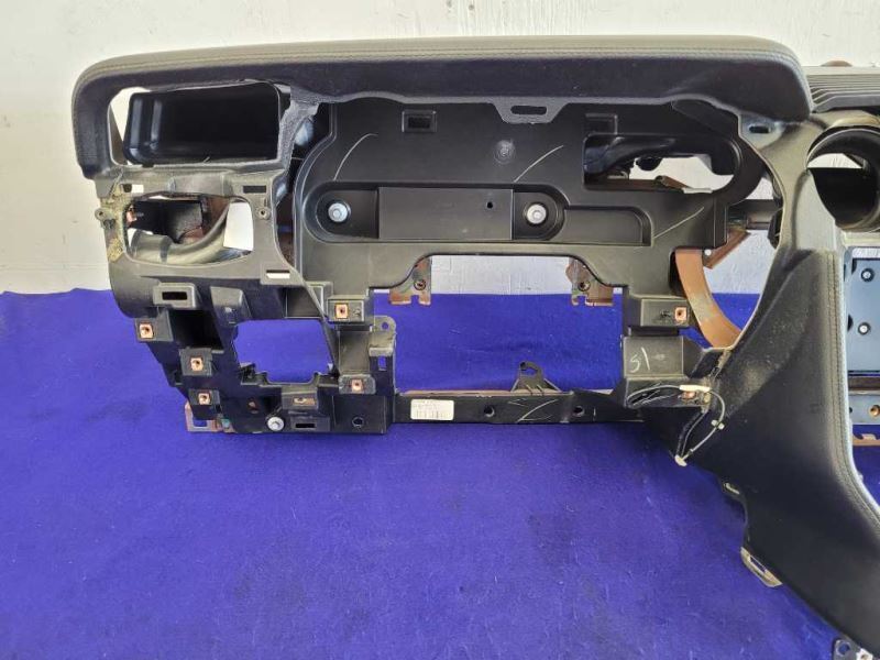 2015-2017 Ford mustang GT S550 Dash Panel Board No Gauge Pack Vent Bezel Trim - The Parts Farm
