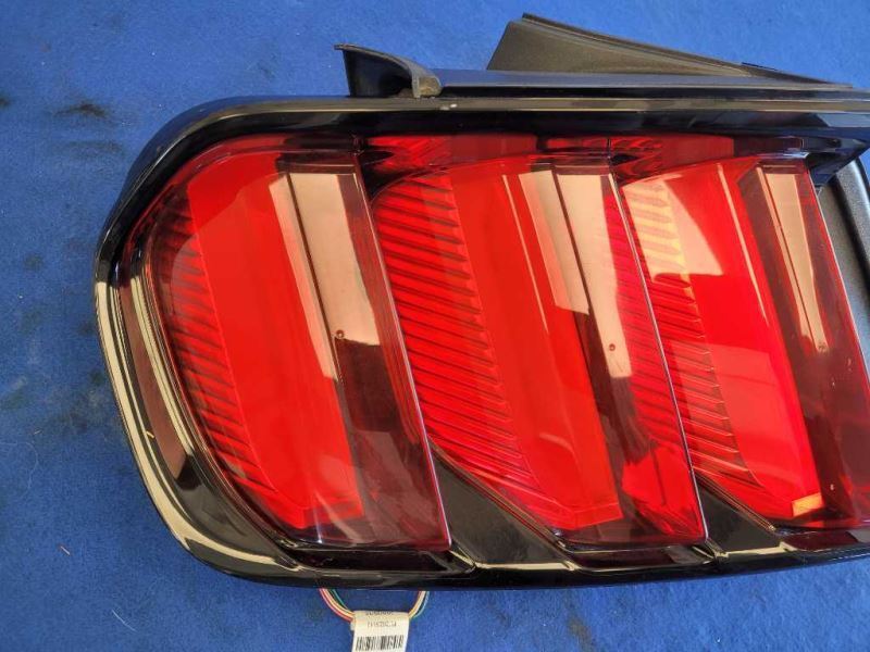 2015-2017 Ford Mustang GT S550 Driver Left LH Taillight Lamp Brake 2235 - The Parts Farm
