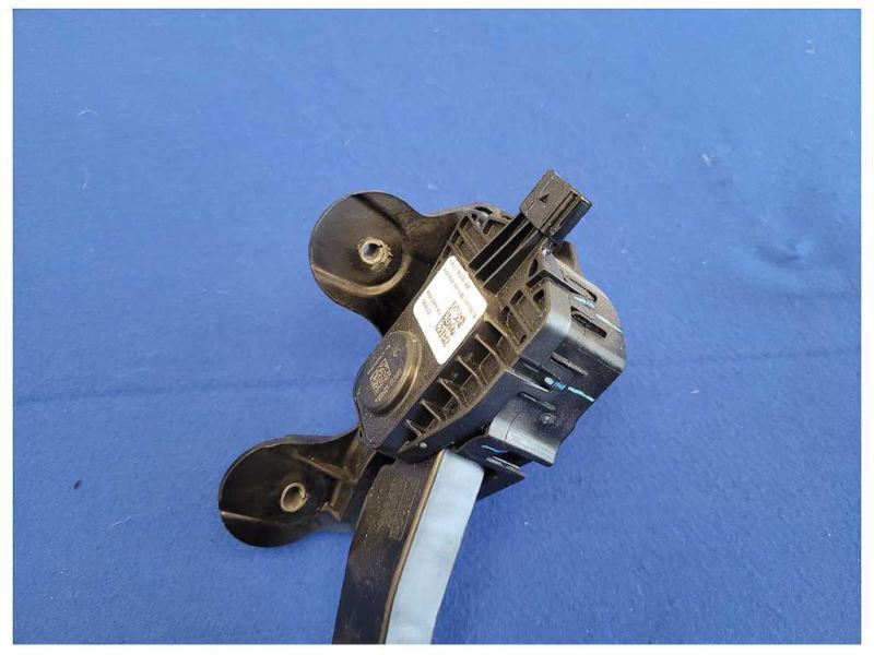 2015-2017 Ford Mustang GT S550 Gas Pedal Throttle Accelerator Assembly 2566 - The Parts Farm