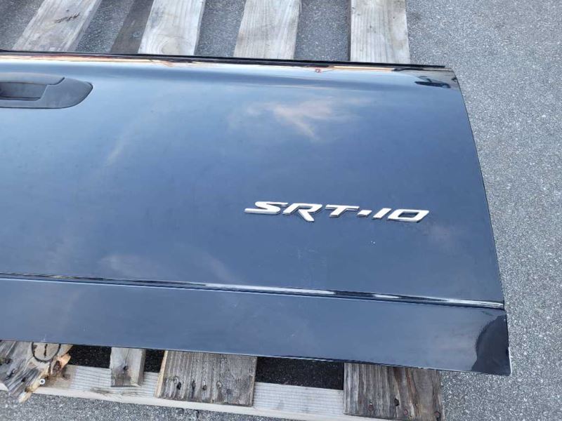2003-2006 Dodge Ram Viper SRT-10 8.3L Tailgate Hatch Lift Emblem Paint Black - The Parts Farm