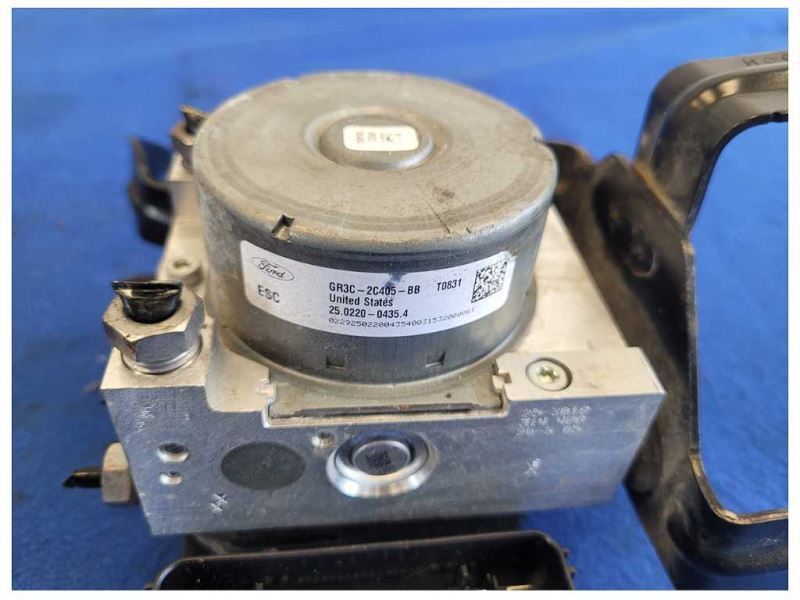 2015-2017 Ford Mustang GT S550 ABS Anti-Lock Brake System Module 2594 - The Parts Farm