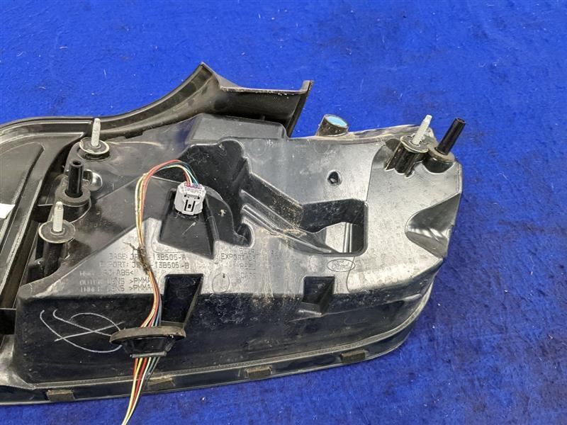 2018-2023 Ford Mustang GT S550 Driver Left LH Taillight Lamp Brake Lens OEM - The Parts Farm