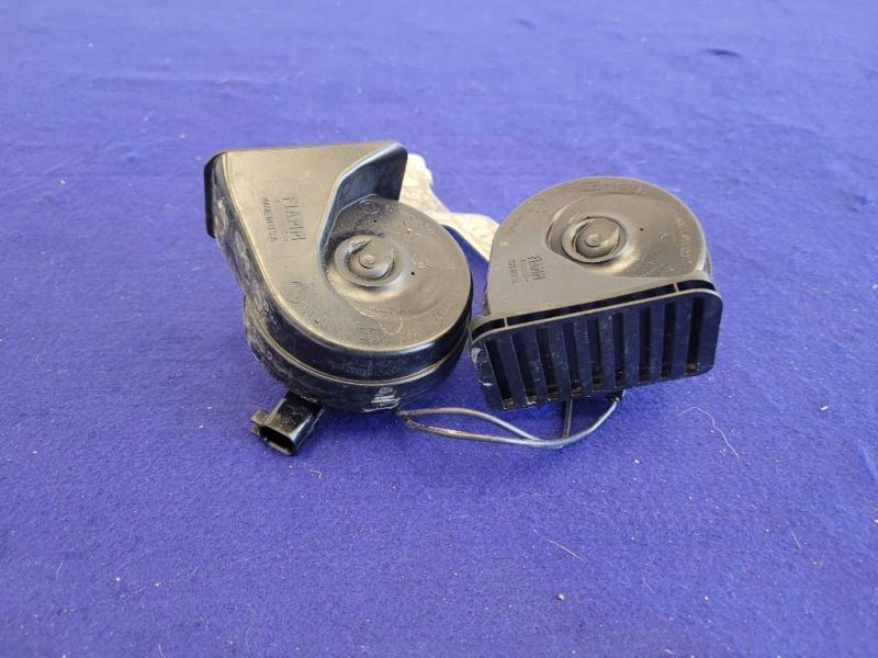 2022 Ford F150 Pickup Truck Horn Bracket Electric Horn 2290 - The Parts Farm