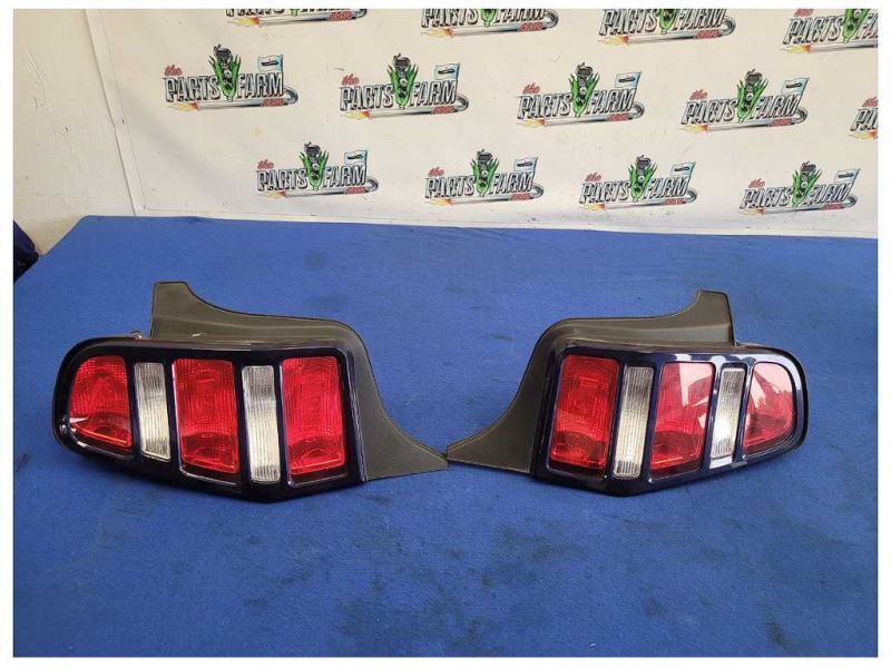 2010-2012 Ford Mustang Boss 302 GT Pair Rear Taillights Lamp Lights LH RH 2599 - The Parts Farm