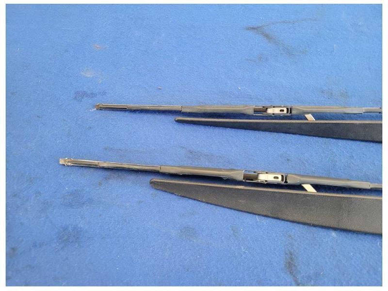 1993 Chevrolet Camaro Z28 Coupe Pair Windshield Wiper Arms Blades 2546 - The Parts Farm