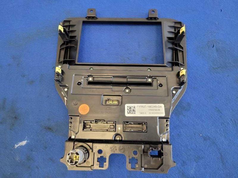 2017 Ford Mustang GT S550 Sync 2 Receiver Non Nav CD Slot Heat Cool Seats 2632 - The Parts Farm