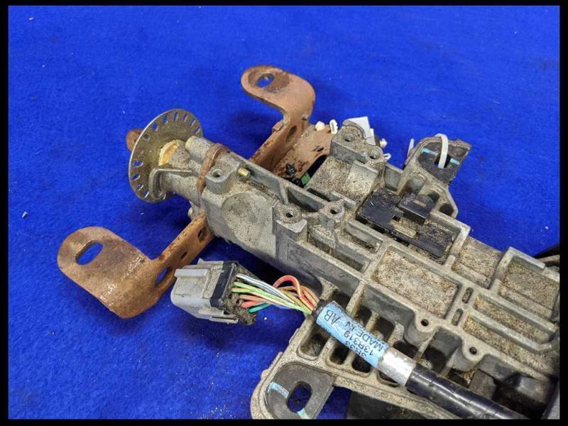 2003-2004 Ford Mustang Cobra SVT DOHC 4.6L Steering Column Tilt Key Spring OEM - The Parts Farm