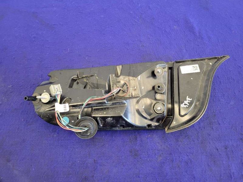 2015-2017 Ford Mustang GT S550 Driver Left LH Taillight Lamp Brake Lens OEM - The Parts Farm