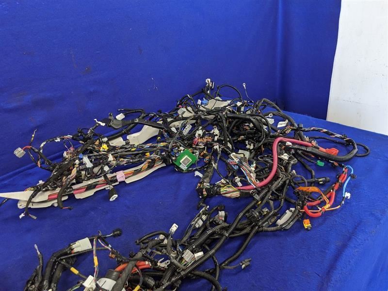 2017 2018 2019 2020 Tesla Model 3 Front Electrical Control Module 1112485-00-a - The Parts Farm