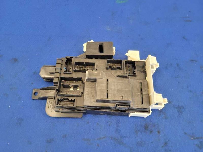 2013 Ford Mustang GT 5.0L Chassis BCM Multifunction Passenger Body Control 2469 - The Parts Farm