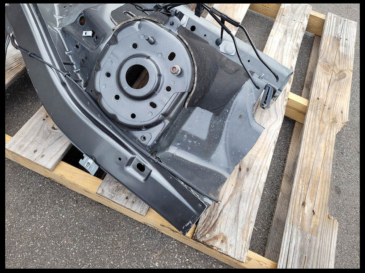 2015-2017 Ford Mustang GT S550 Driver Left Front Frame Rail Cut Fender Horn - The Parts Farm