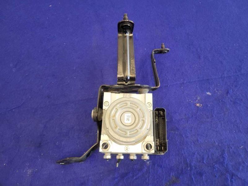 2018-2023 Ford Mustang GT S550 ABS Anti-Lock Brake Module Caliper A/T 2115 - The Parts Farm