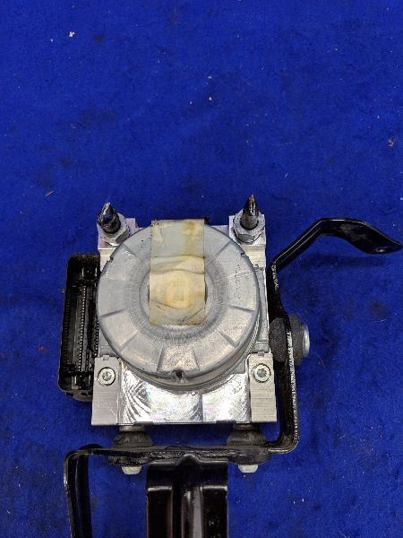 2015-2020 Ford Mustang GT 5.0L S550 Anti Lock Brake ABS Module Modulator - The Parts Farm
