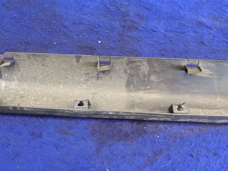 2005-2009 Ford Mustang GT Passenger Right RH Rocker Panel Moulding NEW TAKE OFF - The Parts Farm