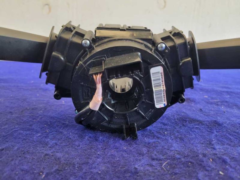 2016-2017 Chevrolet SS Sedan 6.2L Wiper Turn Signal Steering Column Switch - The Parts Farm