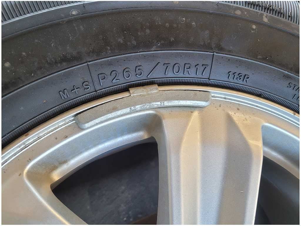 47643953