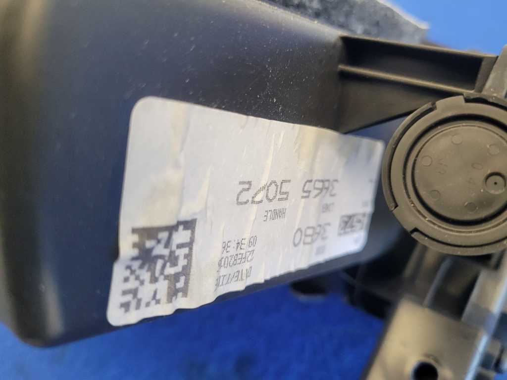 2014-2017 Chevrolet SS 6.2L Sedan Glove Box Passenger Dash Right 2602 - The Parts Farm