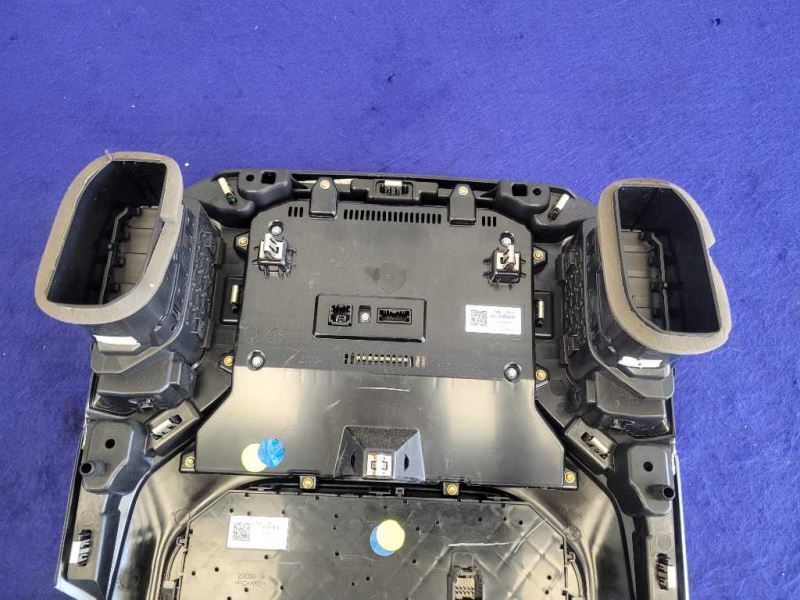 2021 Chevrolet Silverado RST 6.2L Audio Info Screen Radio Receiver Stereo 2099 - The Parts Farm