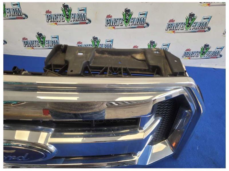 2015-2017 Ford F150 Pickup Truck Front Grille Center 3 Chrome Bars 2509 - The Parts Farm