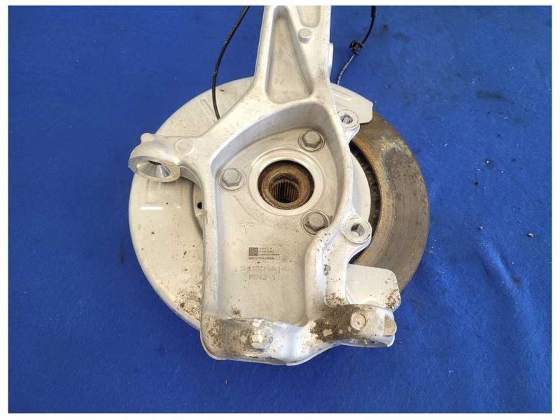 2017-2021 Tesla Model 3 Long Range Dual Motor Passenger Front Spindle Hub 2139 - The Parts Farm